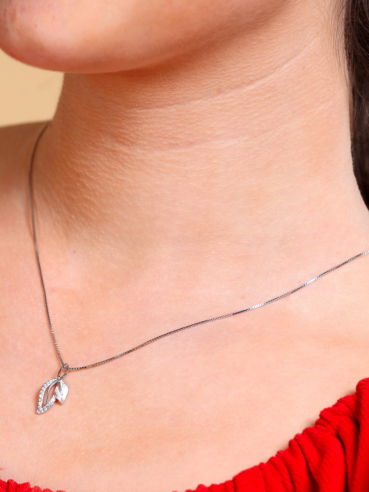 Twin Leaf Crystal Pendant Necklace