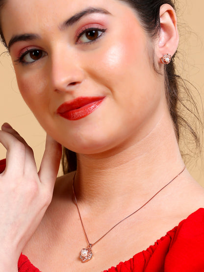 Pearl Flower Stud Earrings & Pendant Necklace Set
